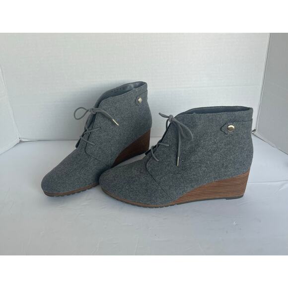 Dr. Scholl's Women’s Conquer Comfort Gray Flannel Wedge Bootie Size 11W - Picture 1 of 10